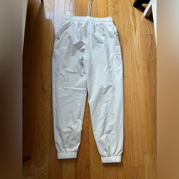 all in motion 🏃🏼♀️white mid-rise double-lined joggers - M - Picture 4 of 5